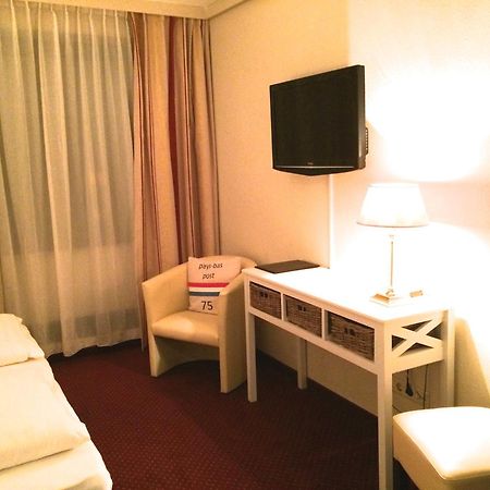 Hotel Waldkur レーア エクステリア 写真